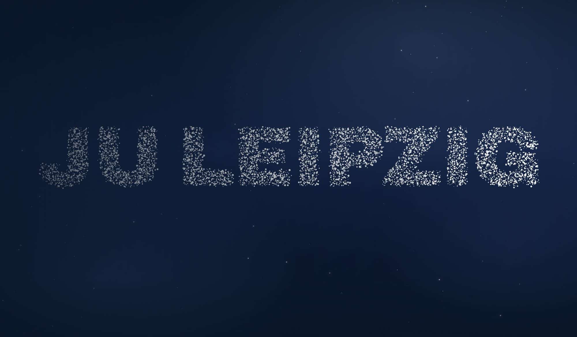 Der Schriftzug JU LEIPZIG, geformt aus leuchtenden Sternenpunkten auf tiefblauem Grund